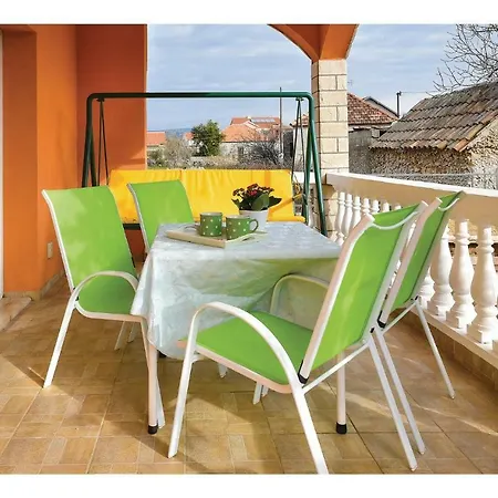 Apartment Beautiful In W/ Wifi And 2 Bedrooms *