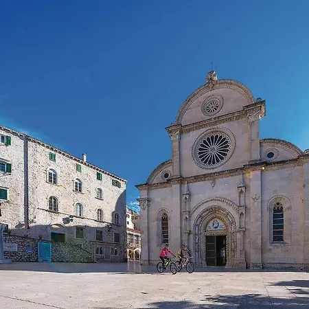 Beautiful In W/ Wifi And 2 Bedrooms Apartment Zablace
