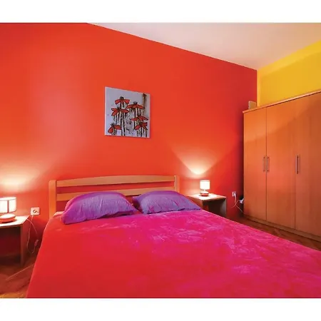 Beautiful In W/ Wifi And 2 Bedrooms Apartment *