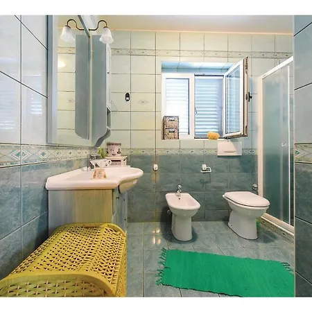 Beautiful In W/ Wifi And 2 Bedrooms
