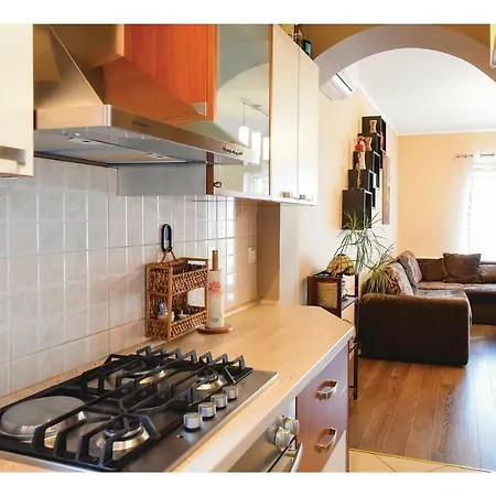 Apartment Beautiful In W/ Wifi And 2 Bedrooms