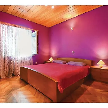 Beautiful In W/ Wifi And 2 Bedrooms